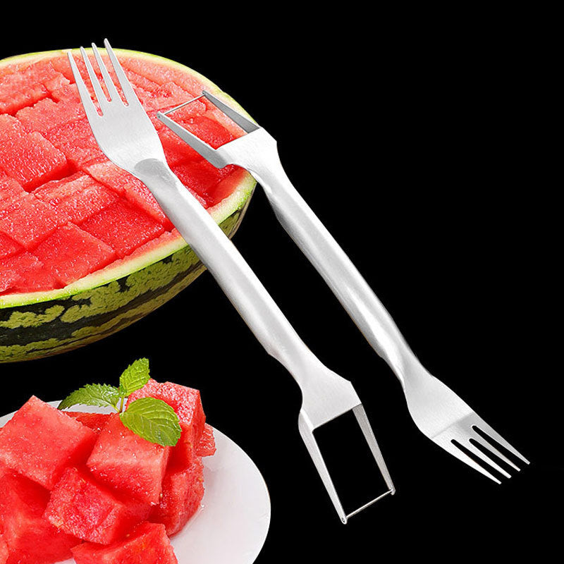 2 In 1 Watermelon Fork Slicer Multi-purpose Stainless Steel Watermelon Slicer Cutter Kitchen Fruit Cutting Fork Fruit Divider Kitchen Gadgets - Crownie 0 Watermelon cut