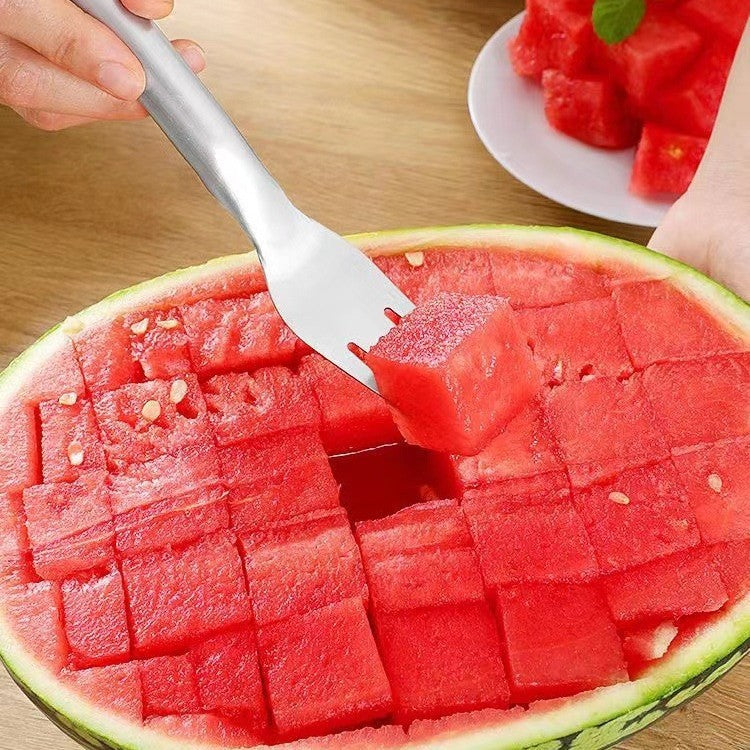 2 In 1 Watermelon Fork Slicer Multi-purpose Stainless Steel Watermelon Slicer Cutter Kitchen Fruit Cutting Fork Fruit Divider Kitchen Gadgets - Crownie 0 Watermelon cut
